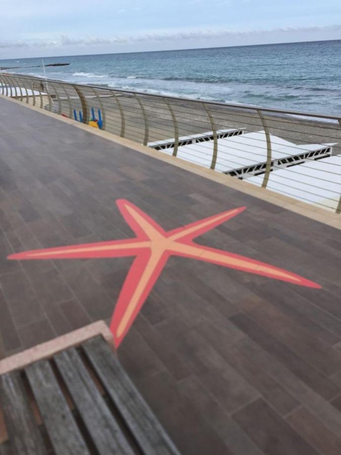 Appartamento Stella Marina In Pieno Centro Di Pietra Ligure Sulla Passeggiata E A Un Passo Dal Mare Exterior foto
